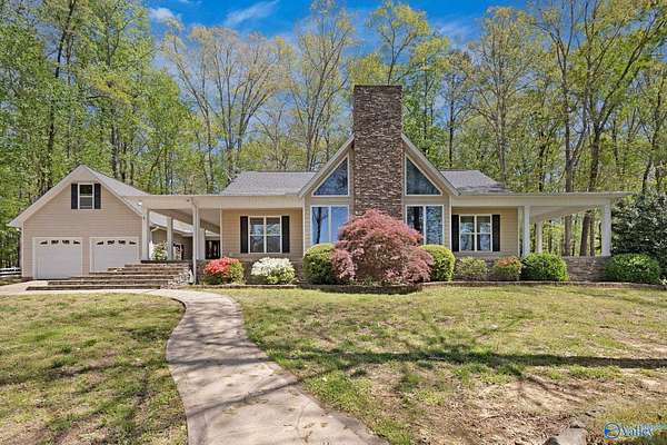 2.7 Acres of Residential Land with Home for Sale in Boaz, Alabama