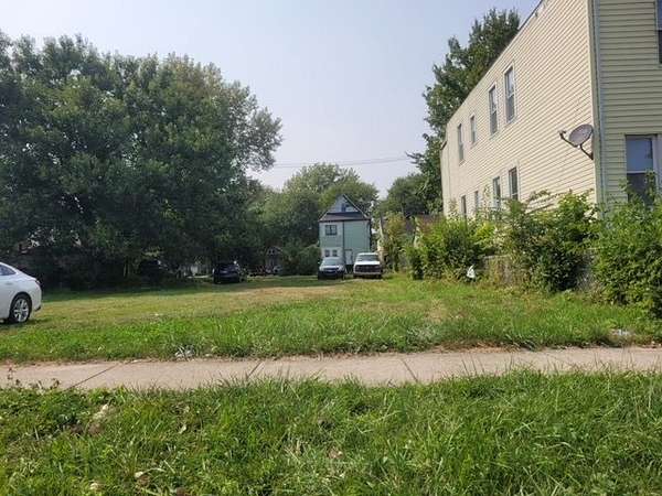 0.07 Acres of Residential Land for Sale in Chicago, Illinois