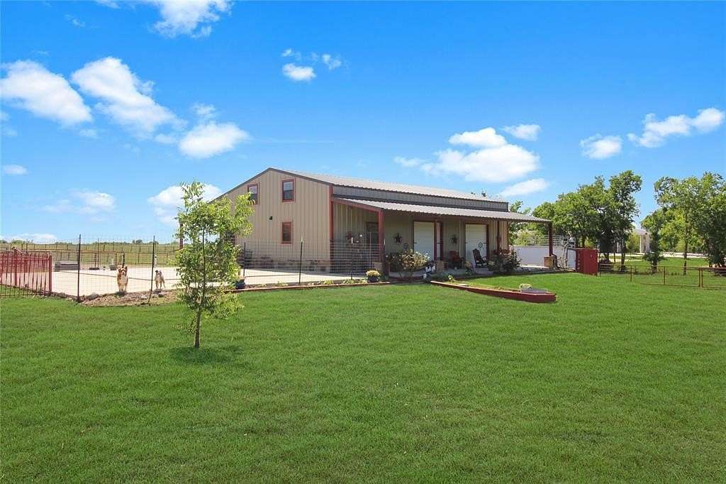 29 Acres of Agricultural Land with Home for Sale in Kaufman, Texas
