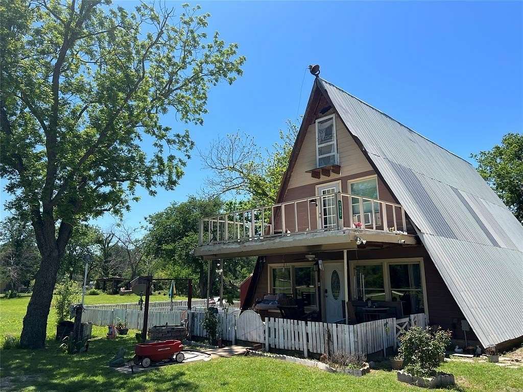 3 Acres of Residential Land with Home for Sale in Dublin, Texas