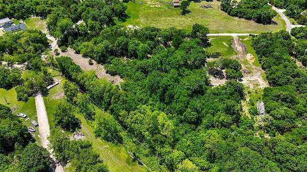 2.5 Acres of Residential Land for Sale in Tom Bean, Texas