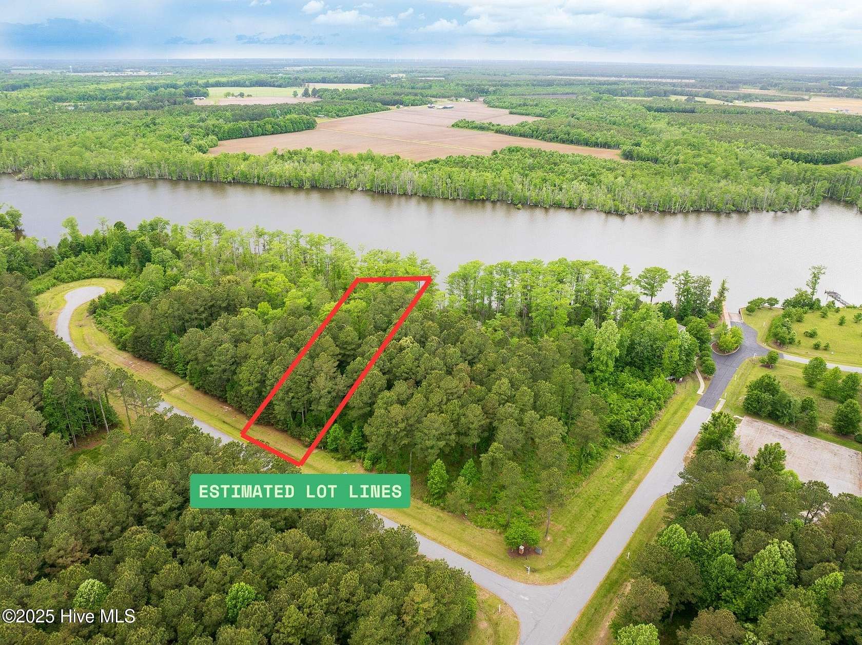 1.27 Acres of Residential Land for Sale in Edenton, North Carolina