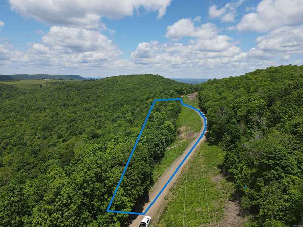 7 Acres of Residential Land for Sale in Calf Creek Township, Arkansas