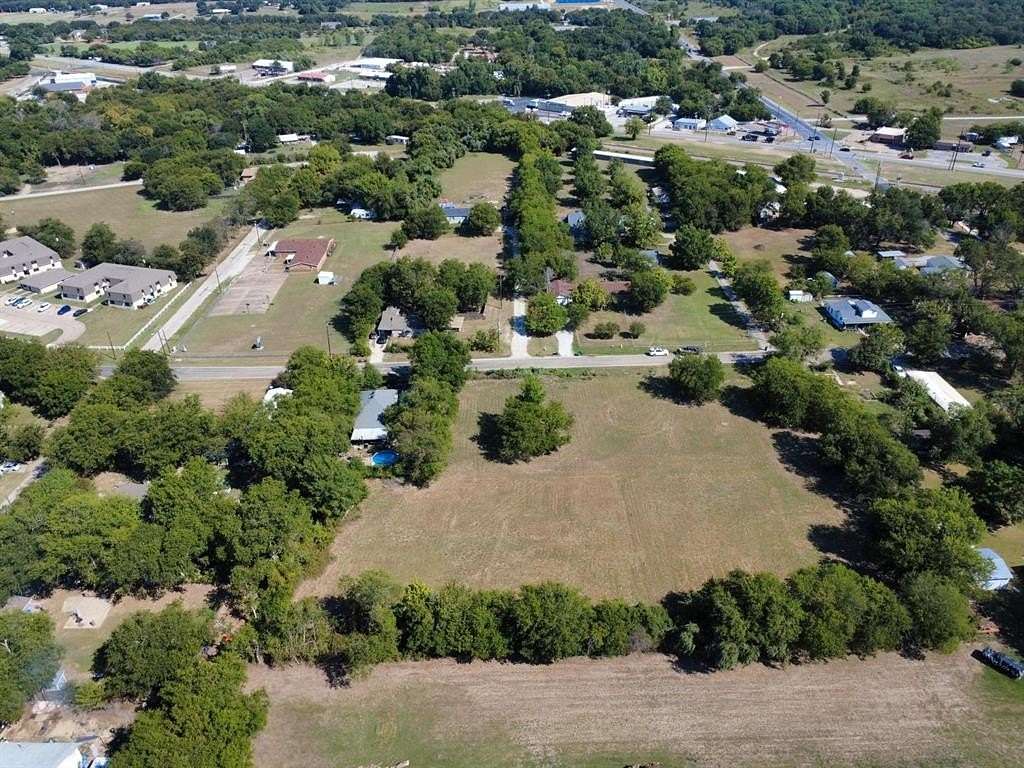 1 Acre of Residential Land for Sale in Newark, Texas