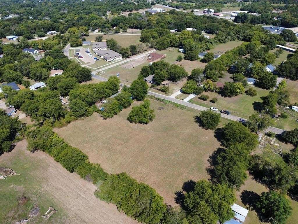 1.15 Acres of Residential Land for Sale in Newark, Texas