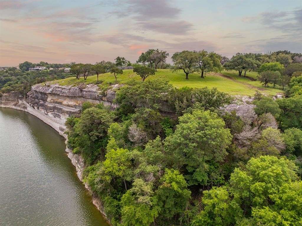 7 Acres of Residential Land for Sale in Clifton, Texas