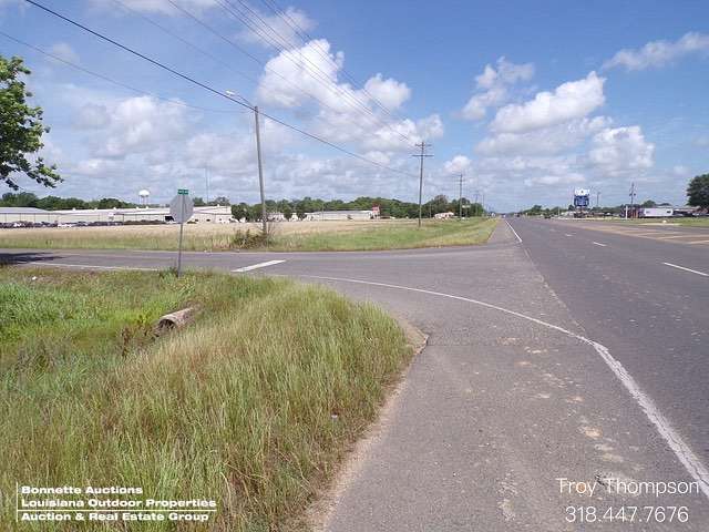 6 Acres of Commercial Land for Sale in Mansura, Louisiana