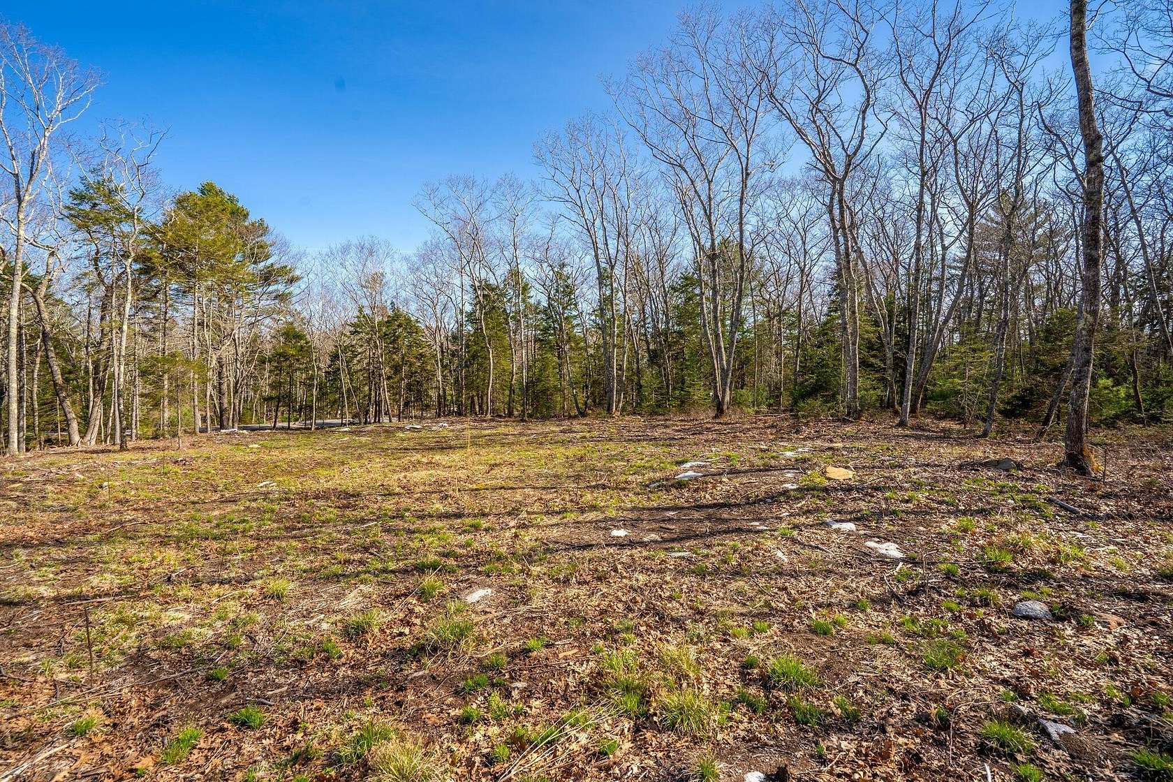 1.48 Acres of Residential Land for Sale in Bristol, Maine