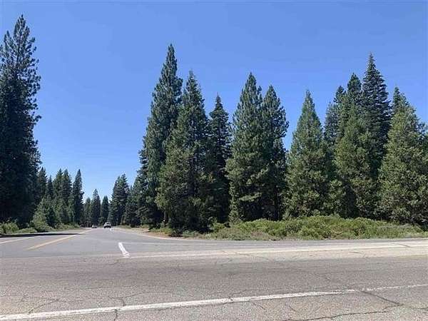 13.4 Acres of Commercial Land for Sale in Lake Almanor Peninsula, California