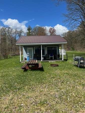 1.55 Acres of Improved Residential Land for Sale in Twin Lake, Michigan