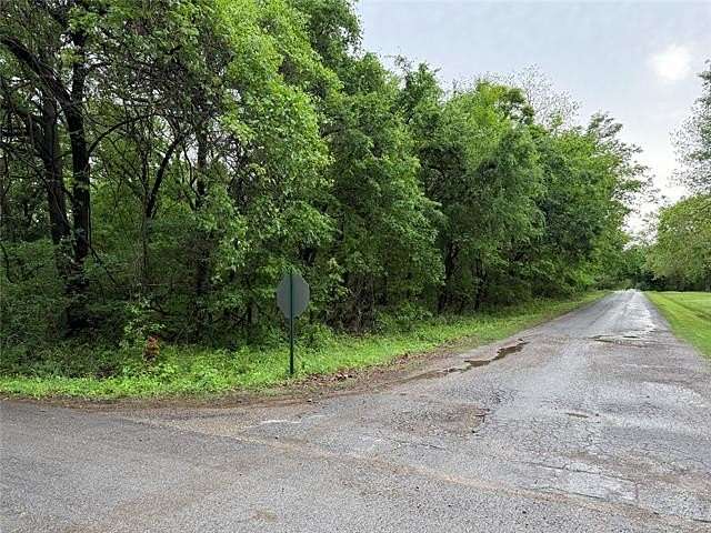 1.19 Acres of Residential Land for Sale in Chouteau, Oklahoma