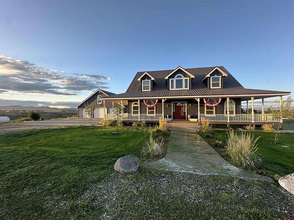 3.67 Acres of Residential Land with Home for Sale in Monte Vista, Colorado