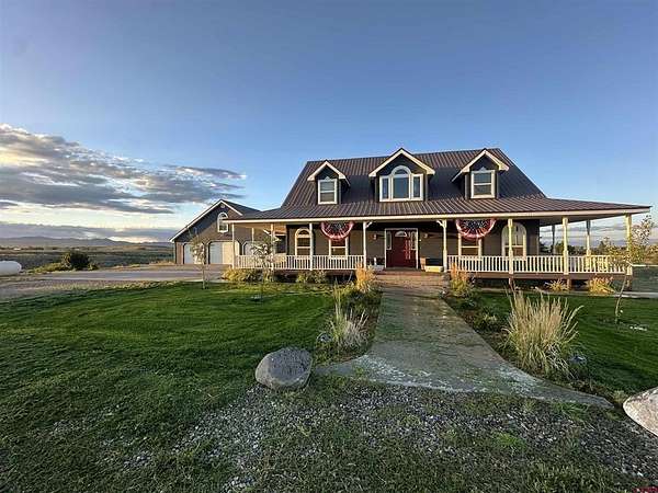 3.67 Acres of Residential Land with Home for Sale in Monte Vista, Colorado