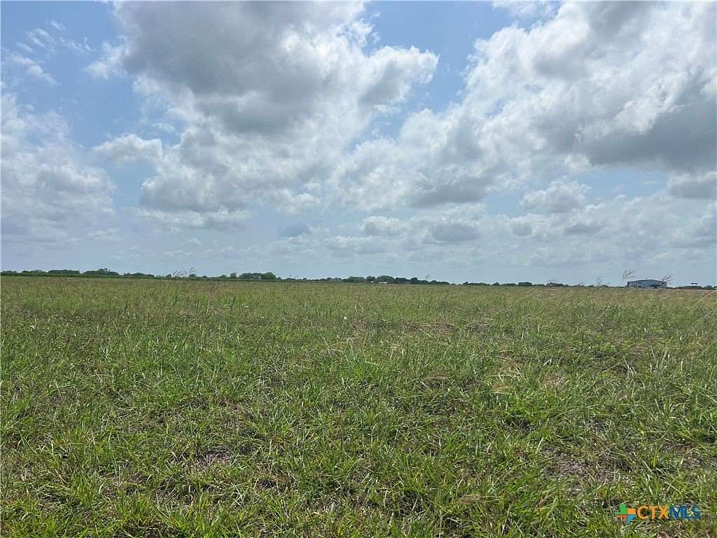 2 Acres of Residential Land for Sale in Victoria, Texas
