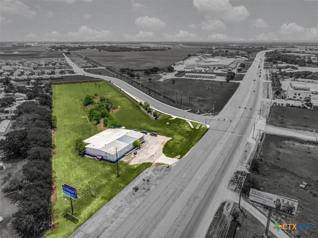 4.39 Acres of Improved Commercial Land for Sale in Seguin, Texas