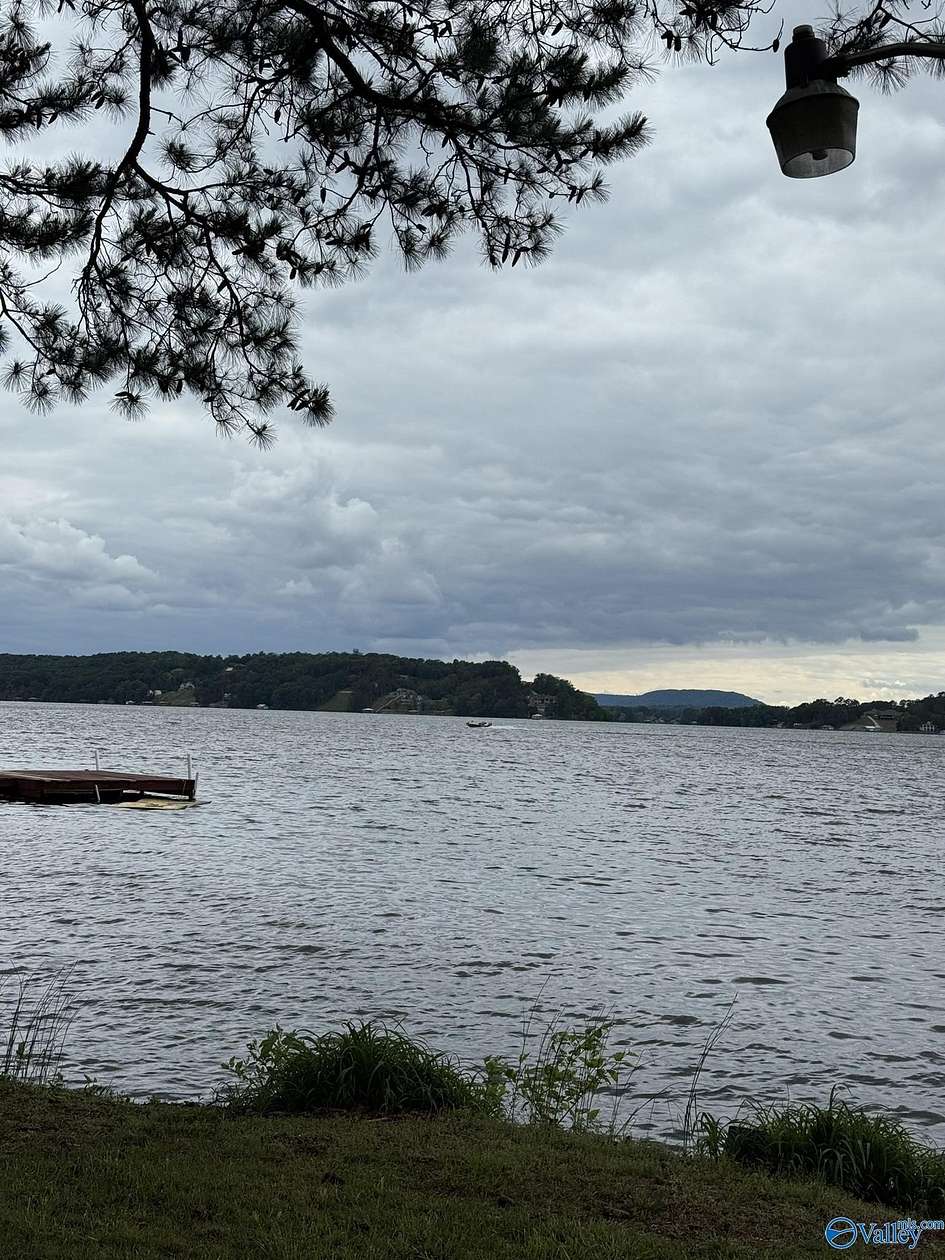 2.89 Acres of Residential Land with Home for Sale in Scottsboro, Alabama