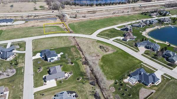 0.91 Acres of Residential Land for Sale in Fond du Lac, Wisconsin