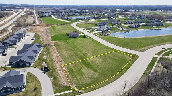 0.8 Acres of Residential Land for Sale in Fond du Lac, Wisconsin