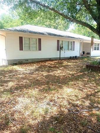 1 Acre of Residential Land with Home for Sale in Smiths Station, Alabama