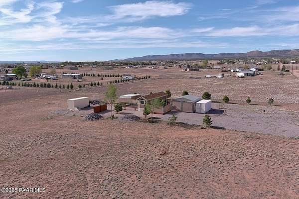 2.5 Acres of Residential Land with Home for Sale in Paulden, Arizona