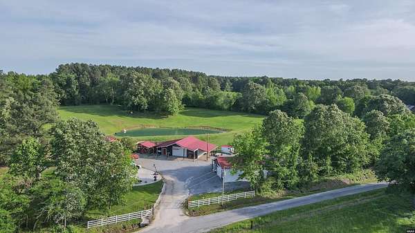 5.23 Acres of Residential Land with Home for Sale in Dresden, Tennessee