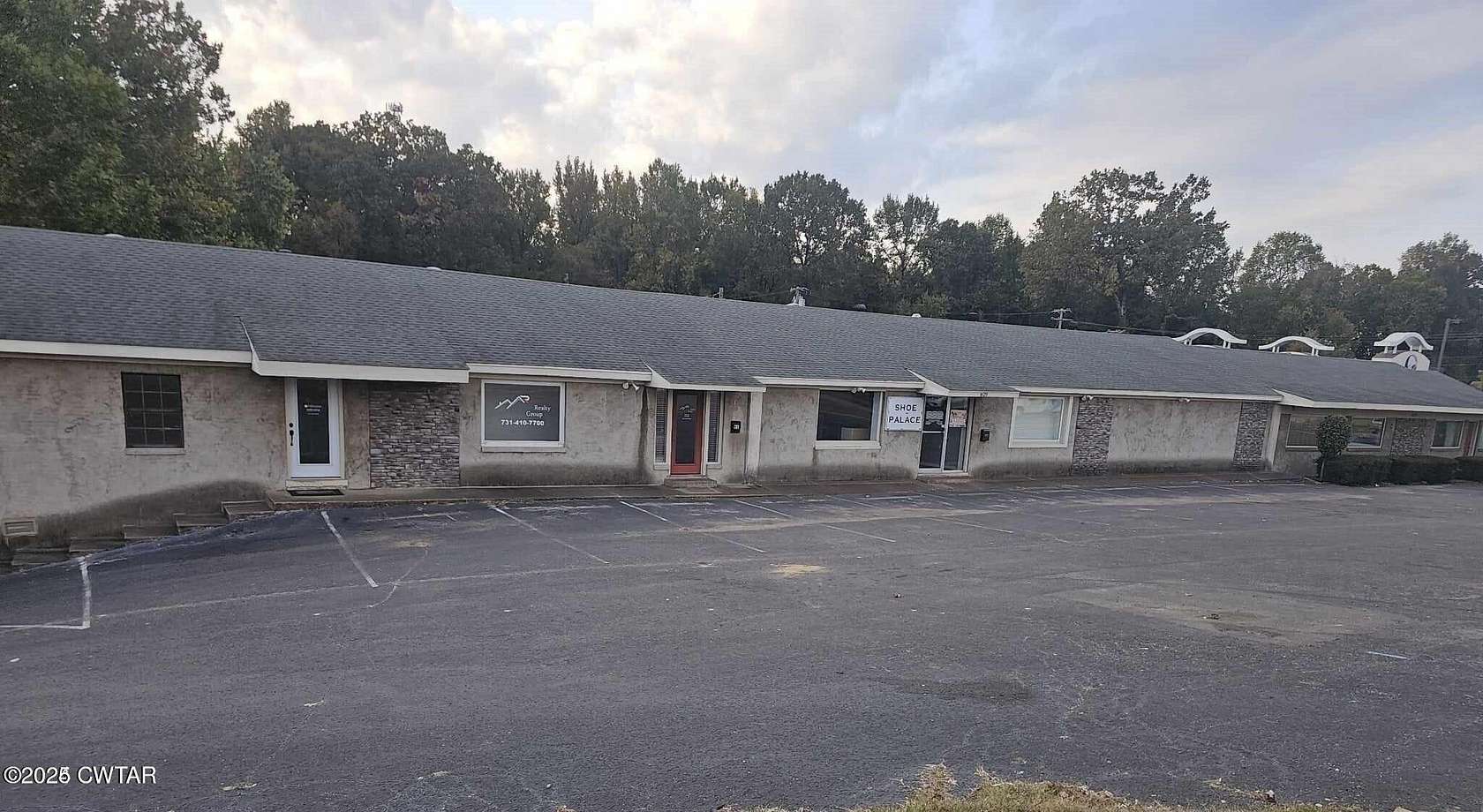 2.5 Acres of Improved Commercial Land for Sale in Jackson, Tennessee