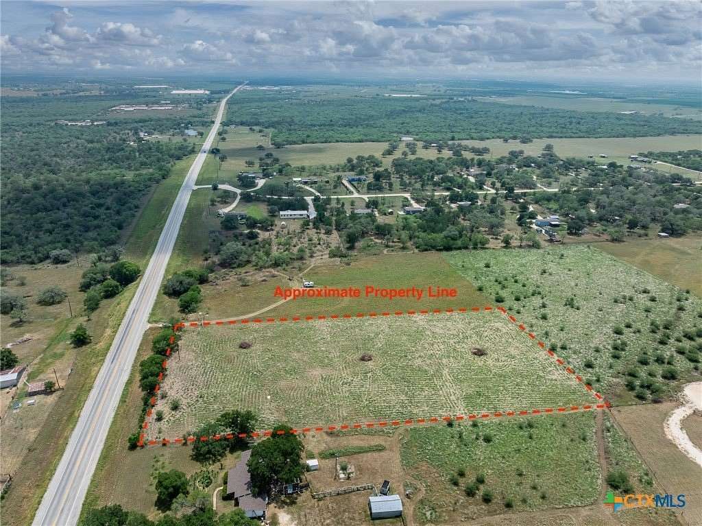 4 Acres of Residential Land for Sale in Gonzales, Texas