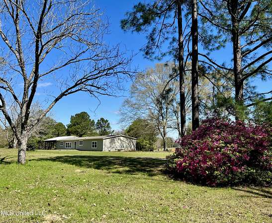 6.22 Acres of Residential Land with Home for Sale in Lucedale, Mississippi