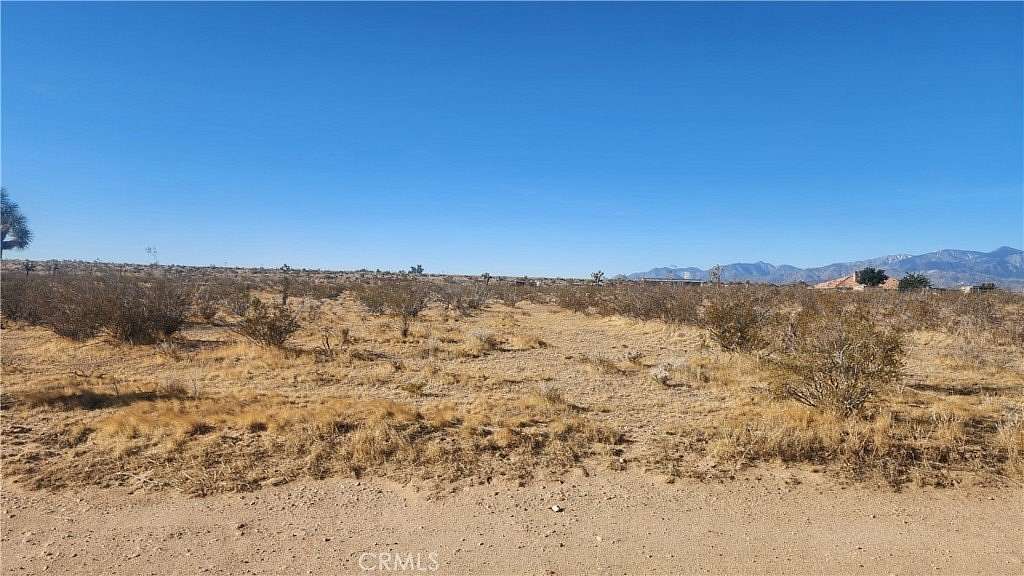 2.5 Acres of Residential Land for Sale in Phelan, California