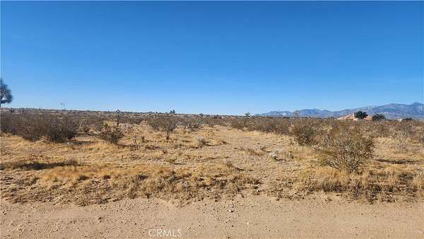 2.5 Acres of Residential Land for Sale in Phelan, California