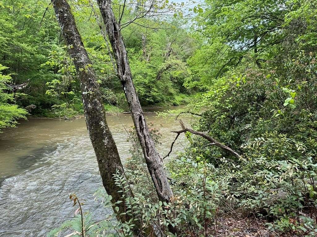 1 Acre of Residential Land for Sale in Murphy, North Carolina