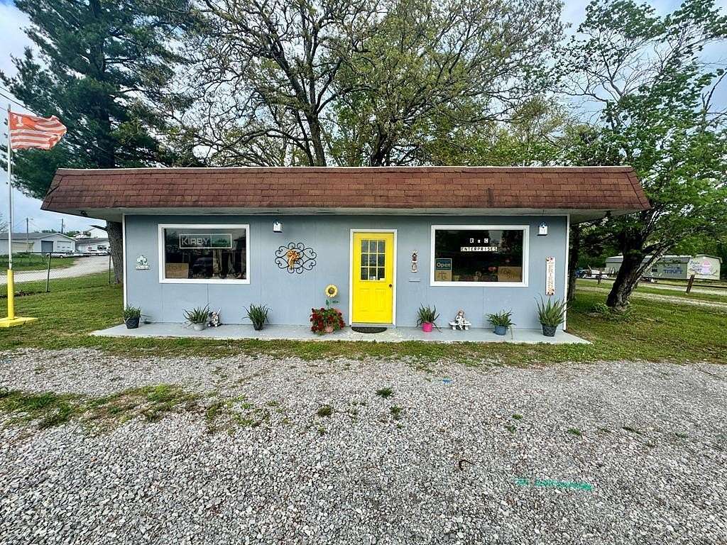 0.74 Acres of Commercial Land for Sale in Crossville, Tennessee