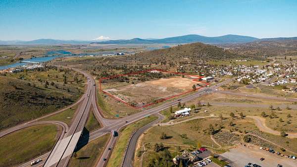 45.3 Acres of Commercial Land for Sale in Klamath Falls, Oregon