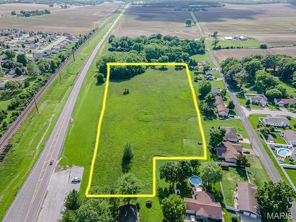 7.35 Acres of Land for Sale in St. Jacob, Illinois