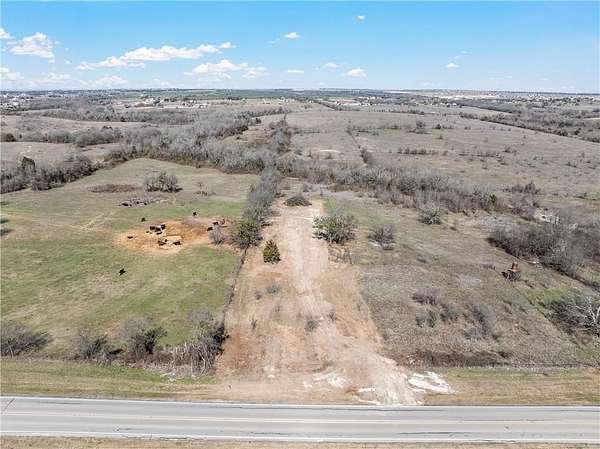1.29 Acres of Residential Land for Sale in Lorena, Texas