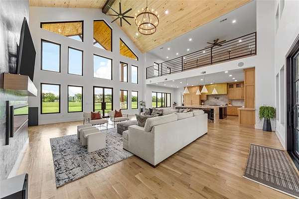 12 Acres of Land with Home for Sale in Sherman, Texas