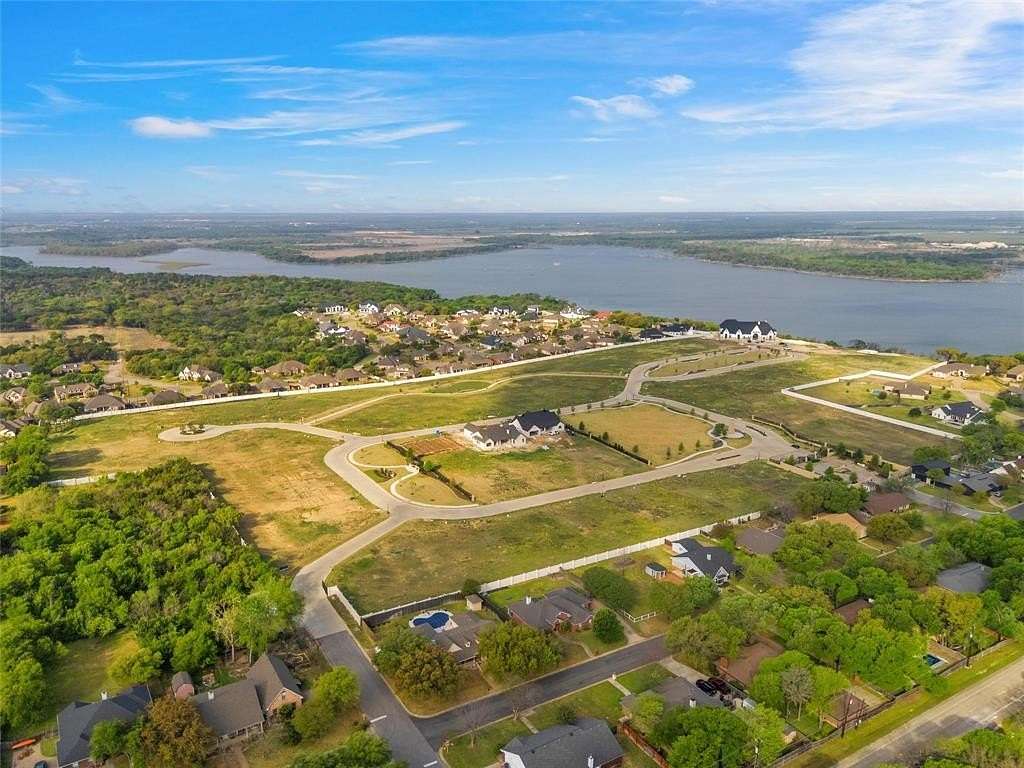 0.36 Acres of Residential Land for Sale in Woodway, Texas