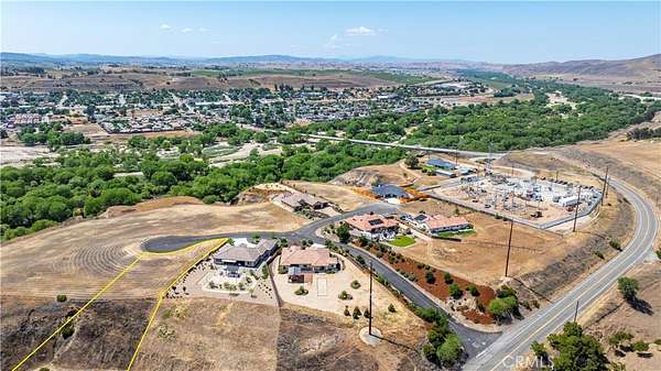 1 Acre of Residential Land for Sale in San Miguel, California