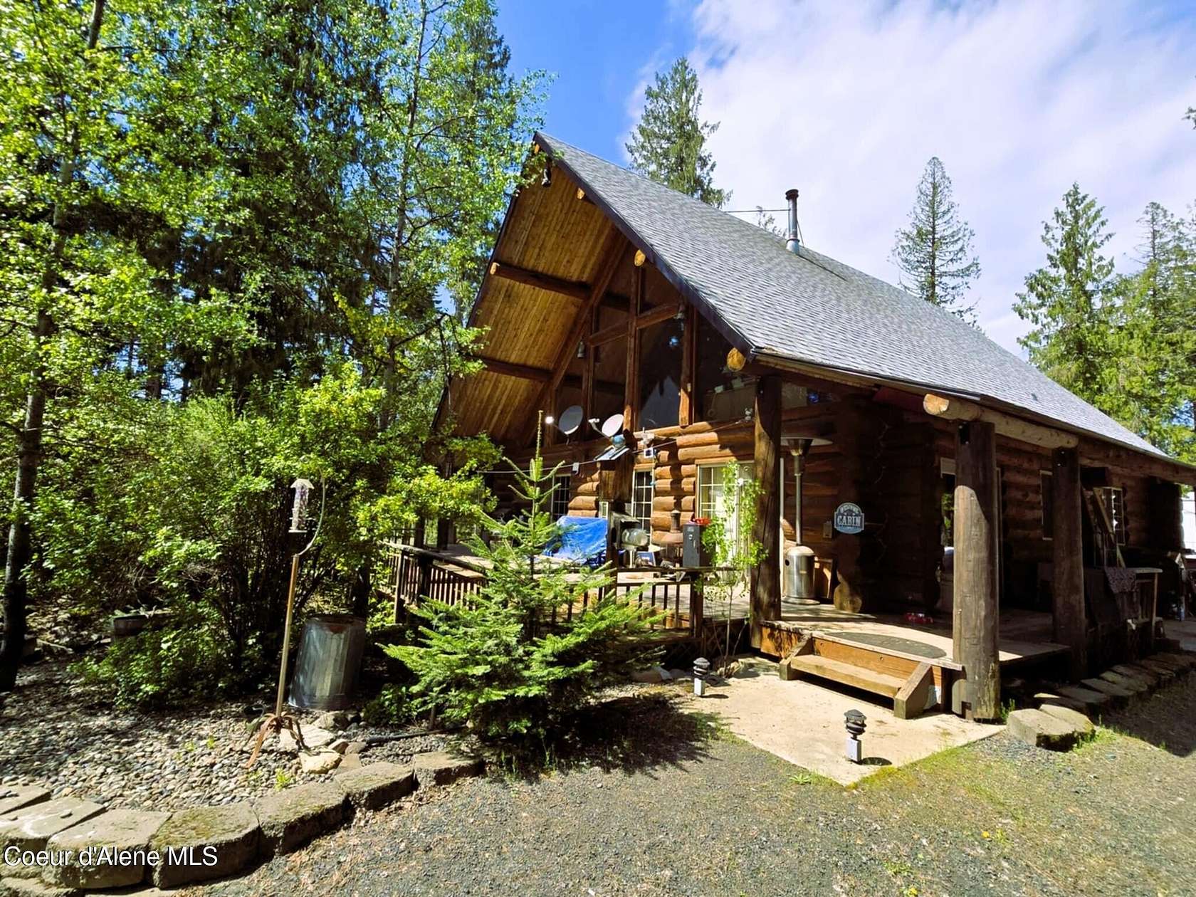 6 Acres of Residential Land with Home for Sale in Lenore, Idaho