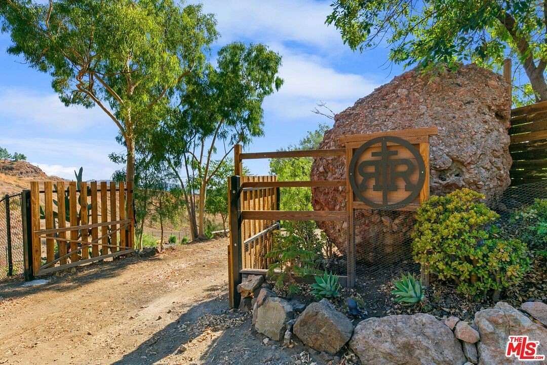 40 Acres of Recreational Land for Sale in Malibu, California