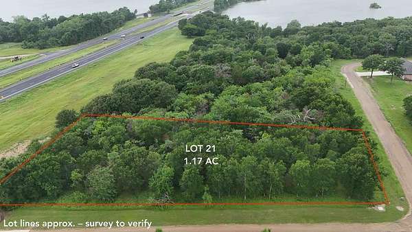 1.17 Acres of Residential Land for Sale in Mabank, Texas