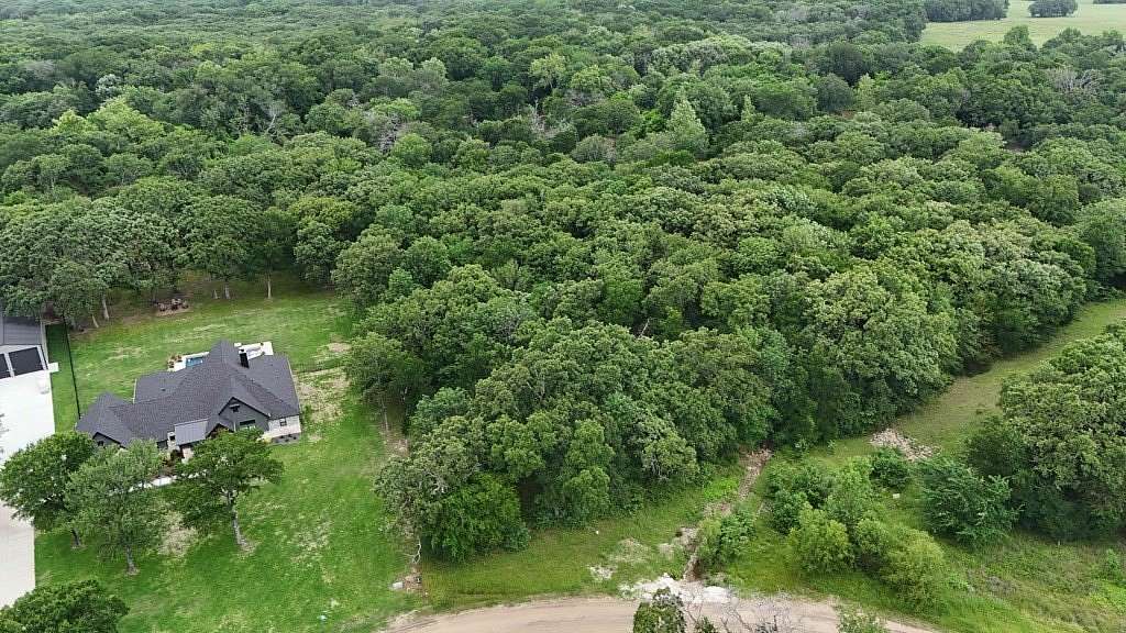 1.84 Acres of Residential Land for Sale in Mabank, Texas