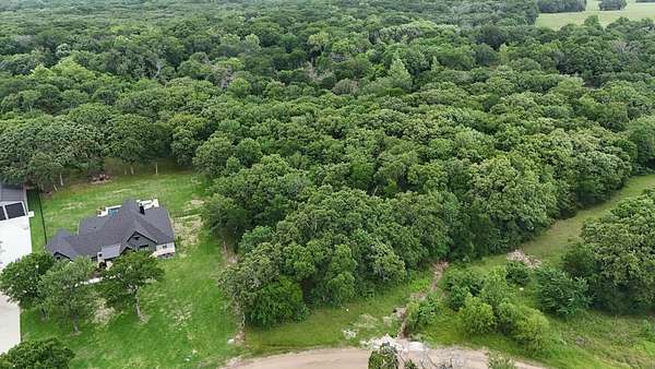 1.84 Acres of Residential Land for Sale in Mabank, Texas