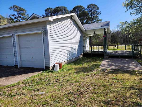 4.77 Acres of Residential Land with Home for Sale in Wrightsville, Arkansas