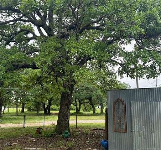 2 Acres of Residential Land for Sale in Ardmore, Oklahoma