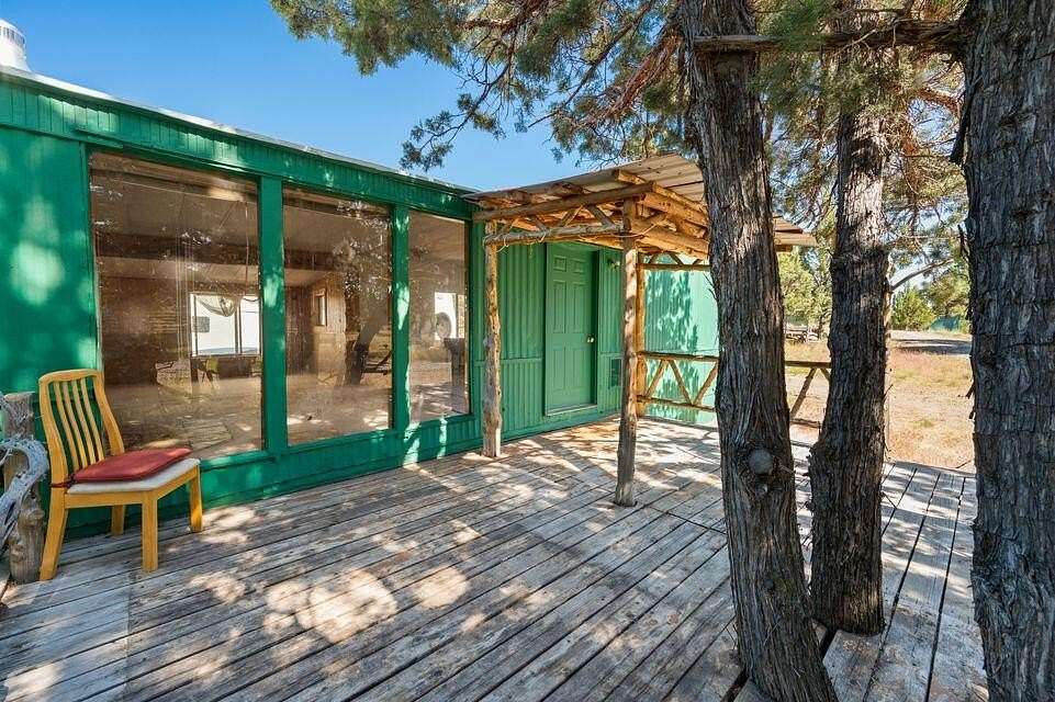 23 Acres of Land with Home for Sale in Prineville, Oregon