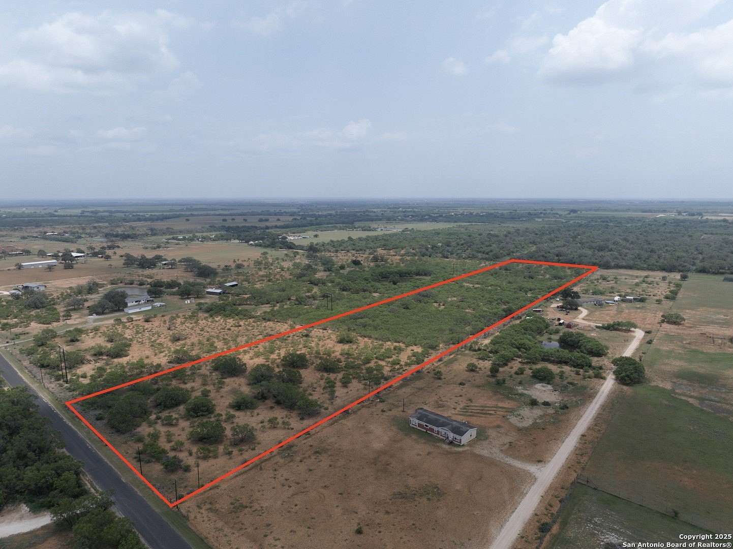 12 Acres of Land for Sale in Jourdanton, Texas