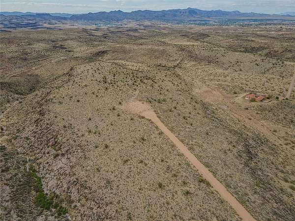 28.7 Acres of Land for Sale in Kingman, Arizona