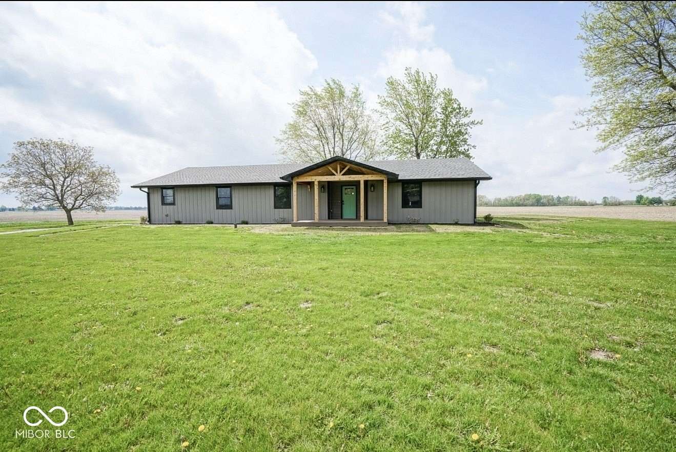 2.41 Acres of Residential Land with Home for Sale in Alexandria, Indiana