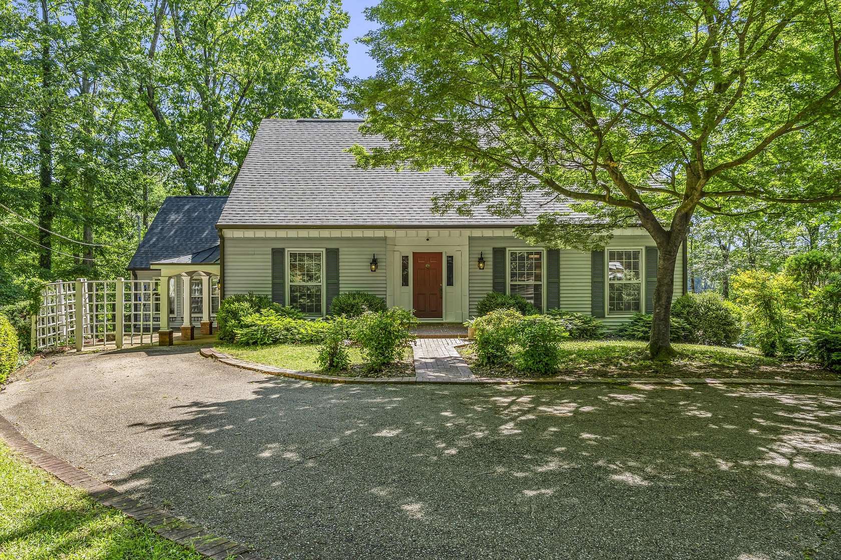 1.5 Acres of Residential Land with Home for Sale in Columbus, Mississippi